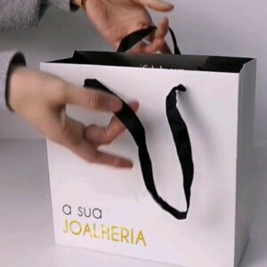Sacolas de Papel Personalizadas para Lojas de Joias